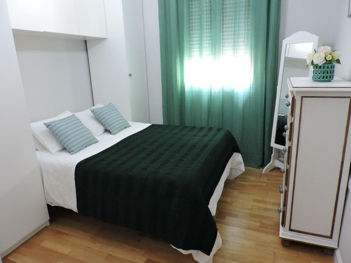 Apartamentos Bahia Эль-Пуэрто-де-Санта-Мария Экстерьер фото